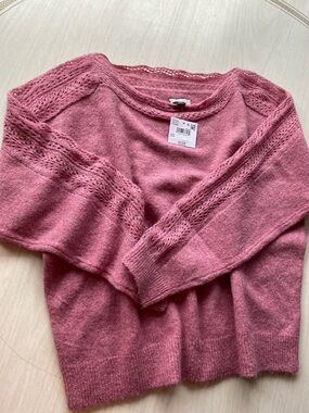 American Eagle Outfitters dainty Knit Sweater Rose Pink crochet feminine